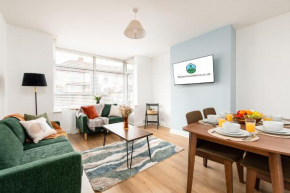 LongStays-4bedroom-2bath-6beds-By FabAccommodation